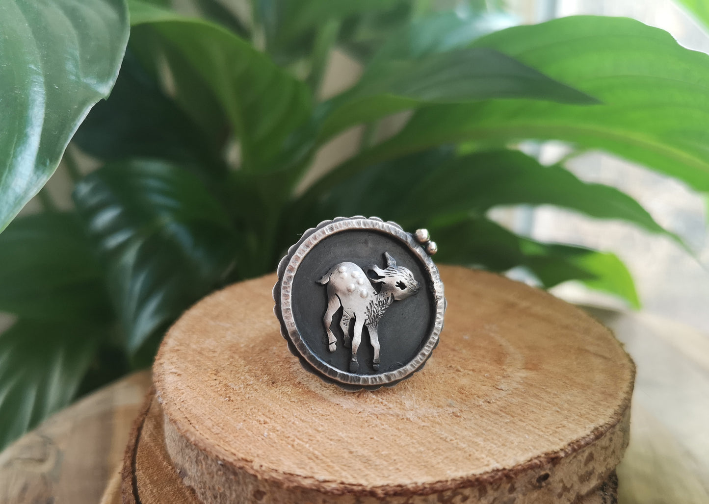 The Fawn Shadowbox Ring