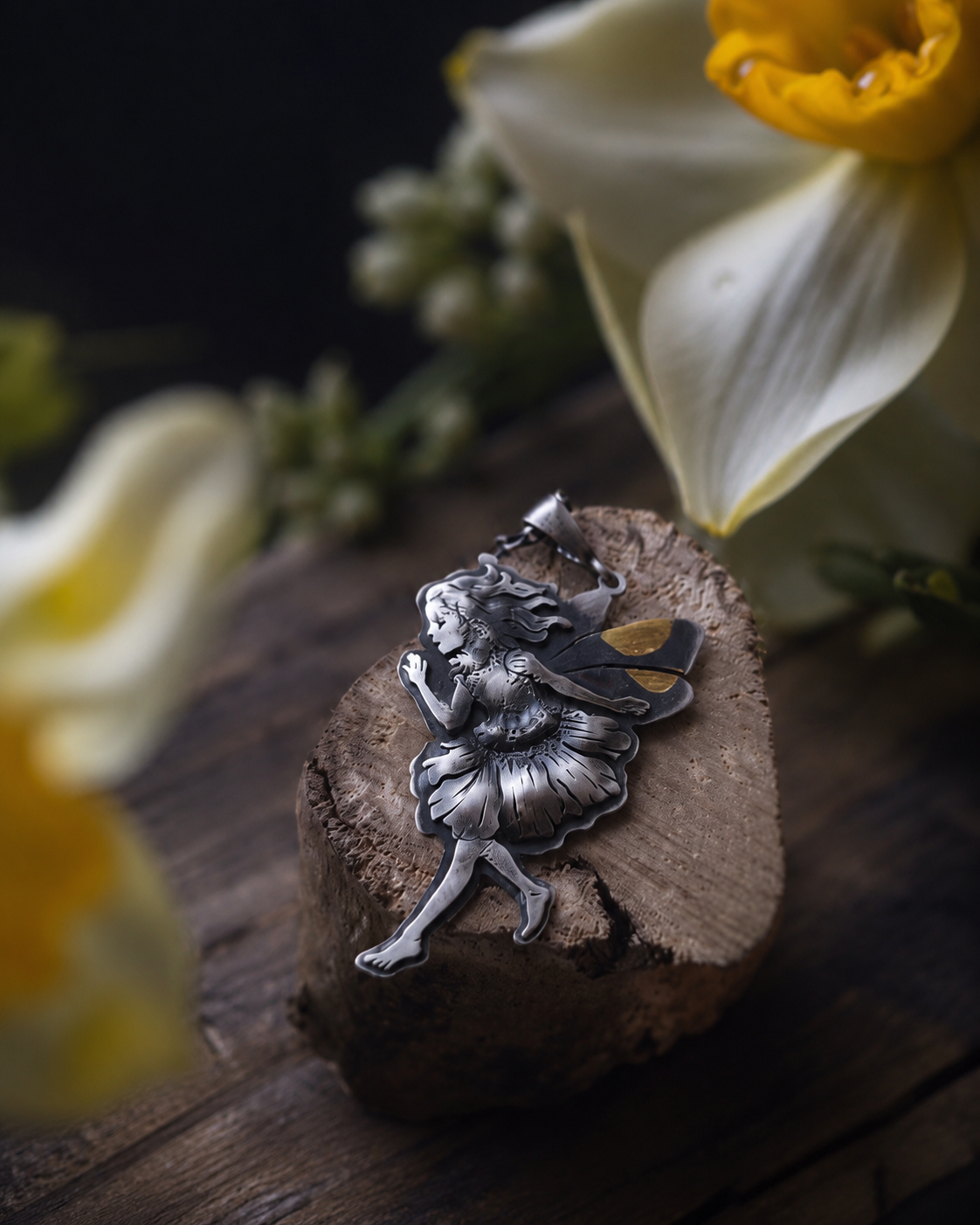 The Narcissus Fairy Necklace