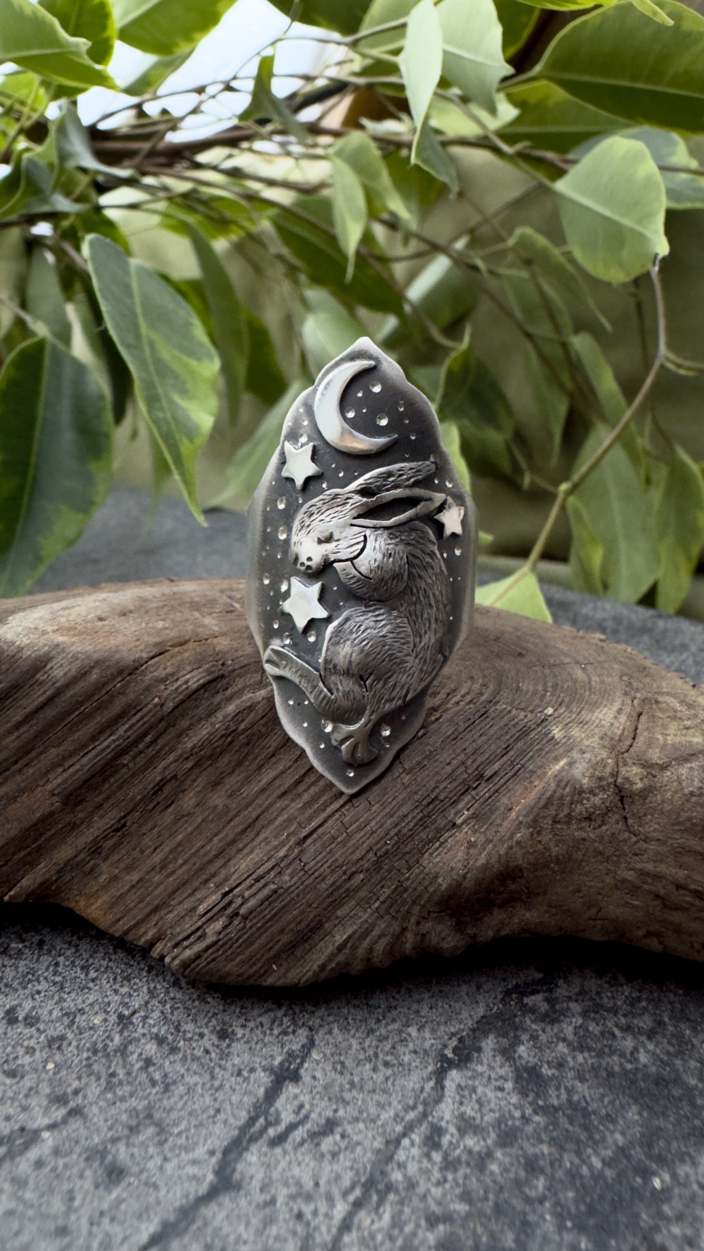 The Sleeping Bunny Saddle Ring
