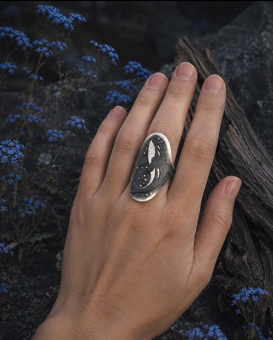 Orca Ring Sterling Silver, Handmade Whale Ring, Ocean Jewelry, Oxidized Silver Ring, Statement Shield Ring, Sea Life Jewelry
