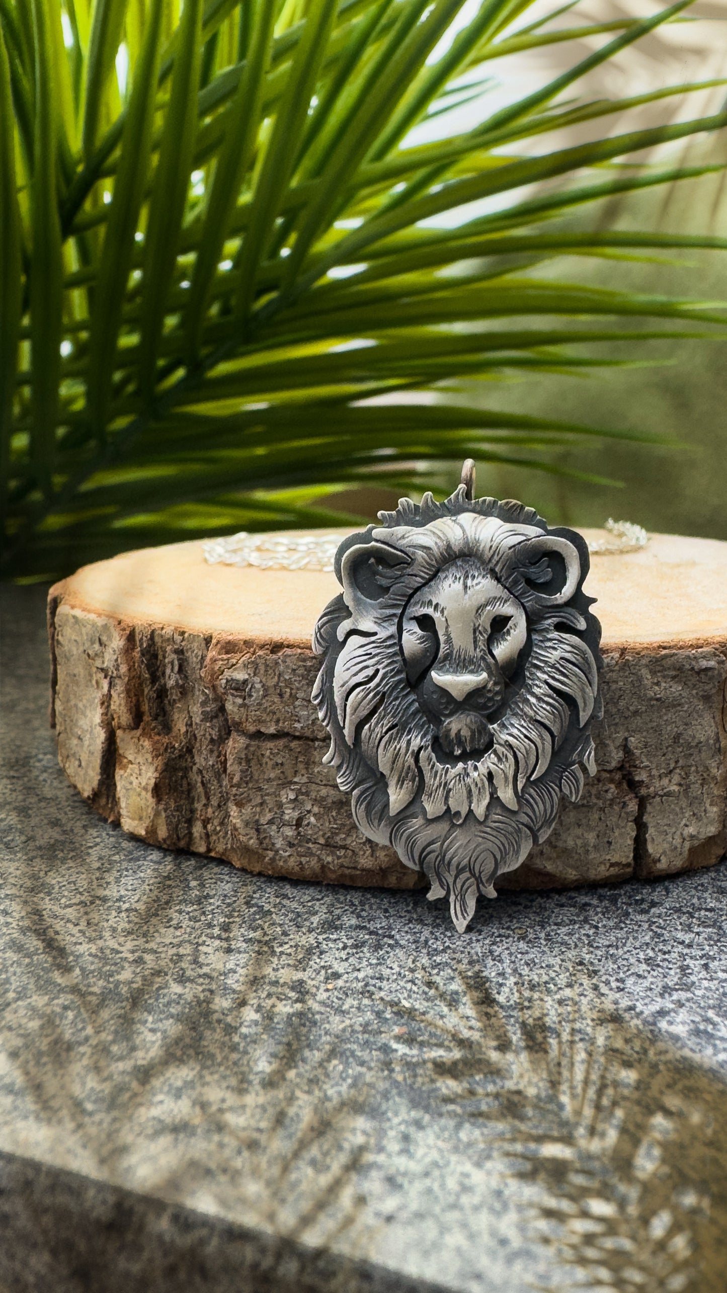 The Lion Necklace