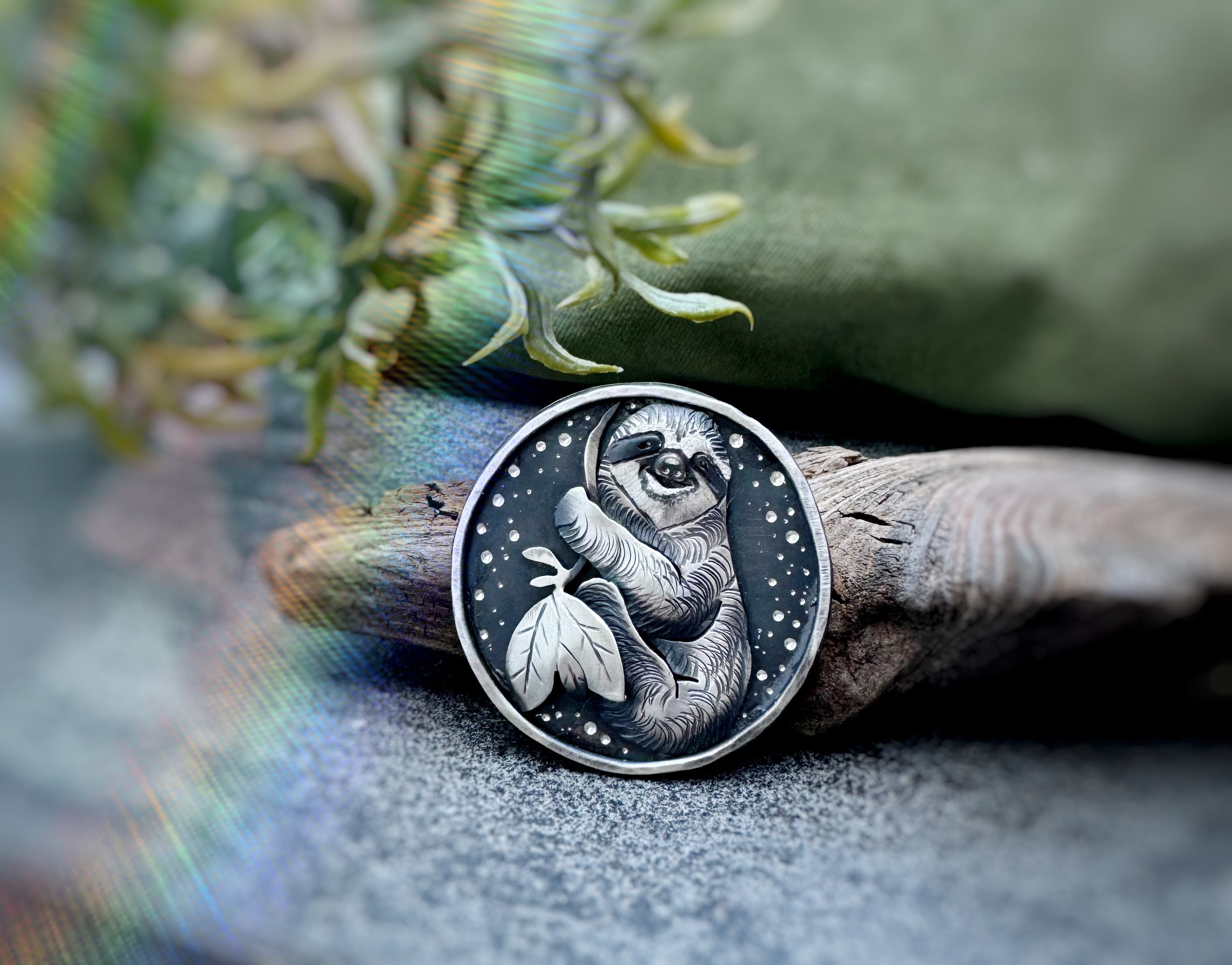 The Smiling Sloth Ring