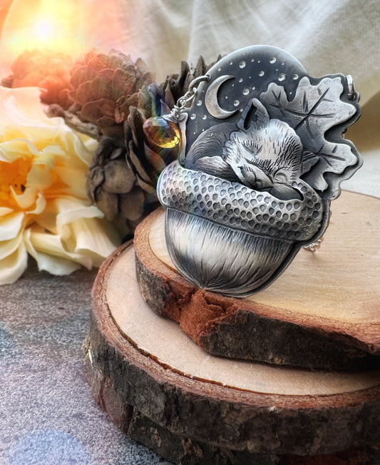 The Sleeping Fox Necklace - Madeira Citrine