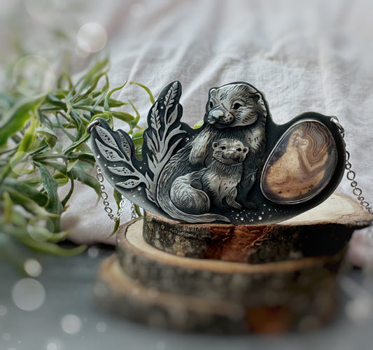 The Mama Otter Necklace - Botswana Agate