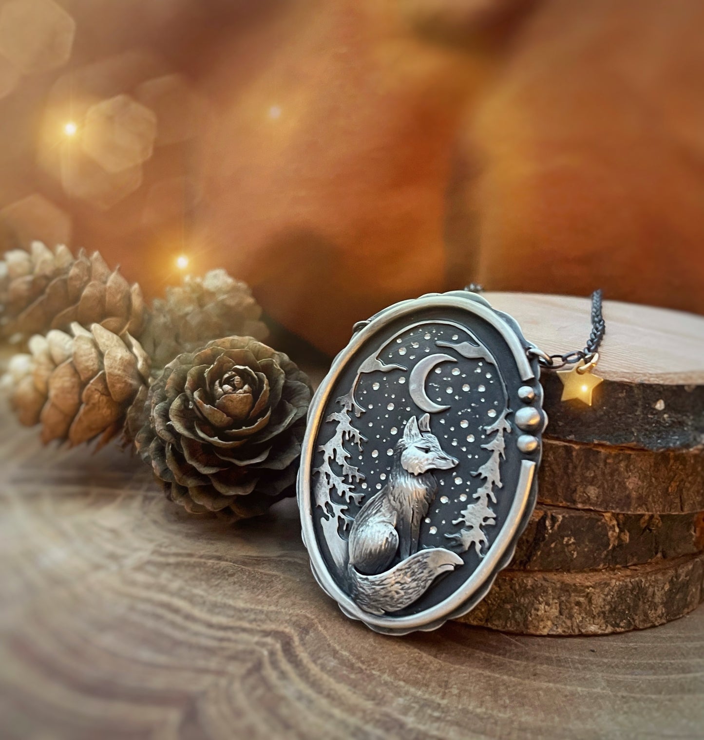The Winter Fox Necklace