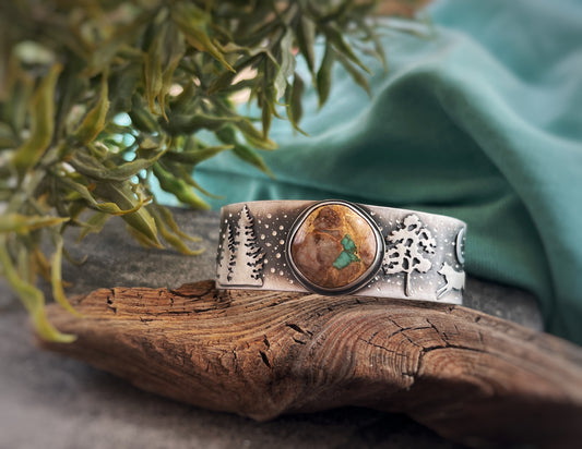 The Night Runners - Wolves & Royston Boulder Turquoise Cuff