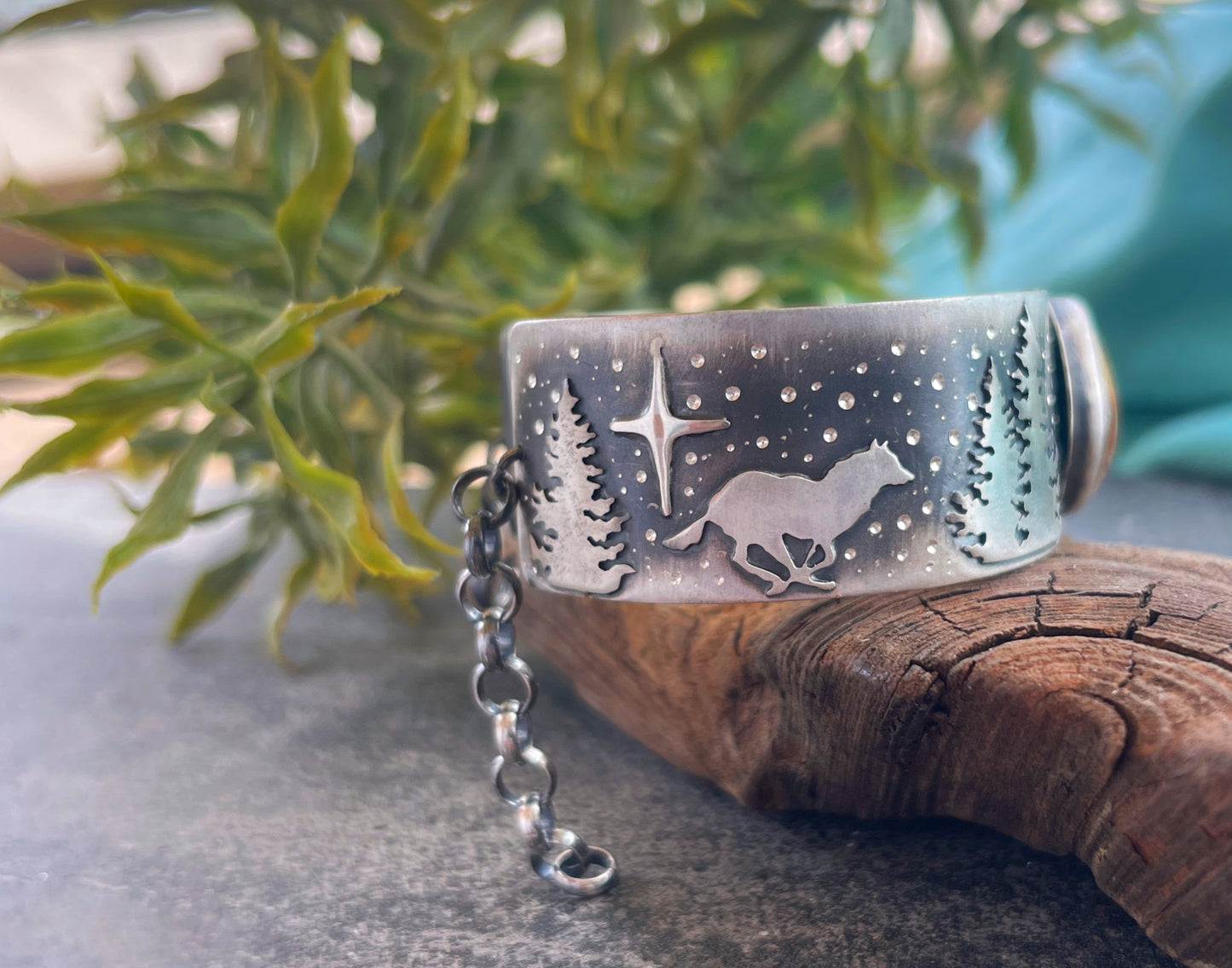 The Night Runners - Wolves & Royston Boulder Turquoise Cuff
