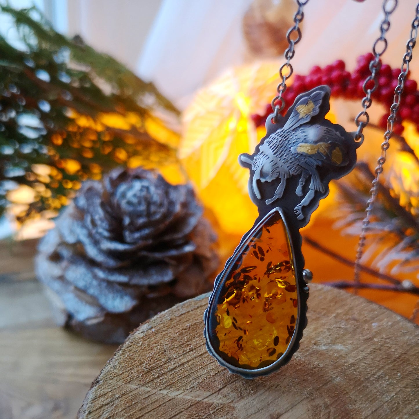 Inner Wisdom Necklace - Bumble Bee & Amber Necklace