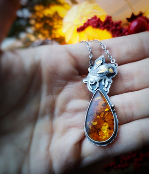 Inner Wisdom Necklace - Bumble Bee & Amber Necklace