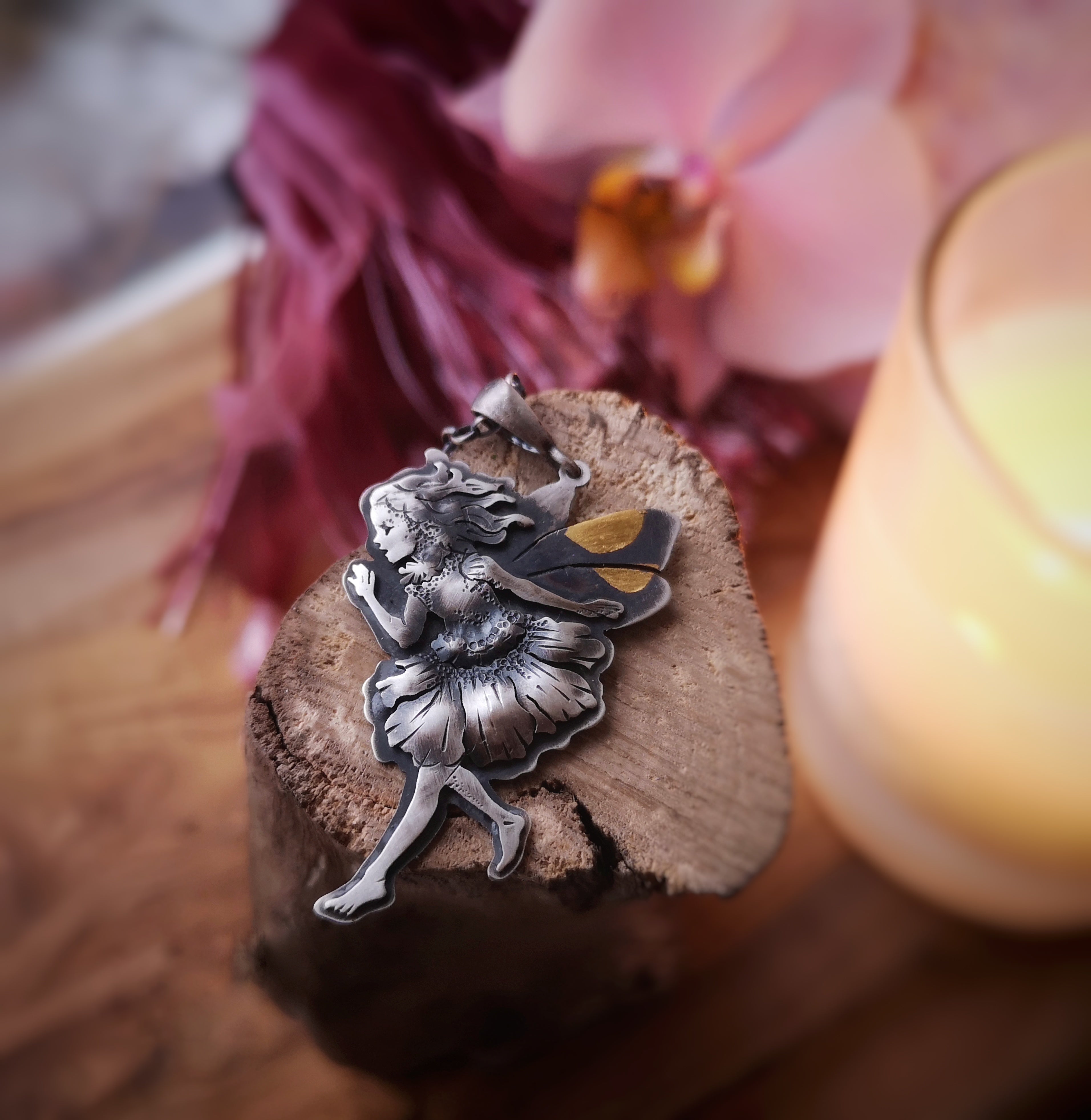 The Narcissus Fairy Necklace