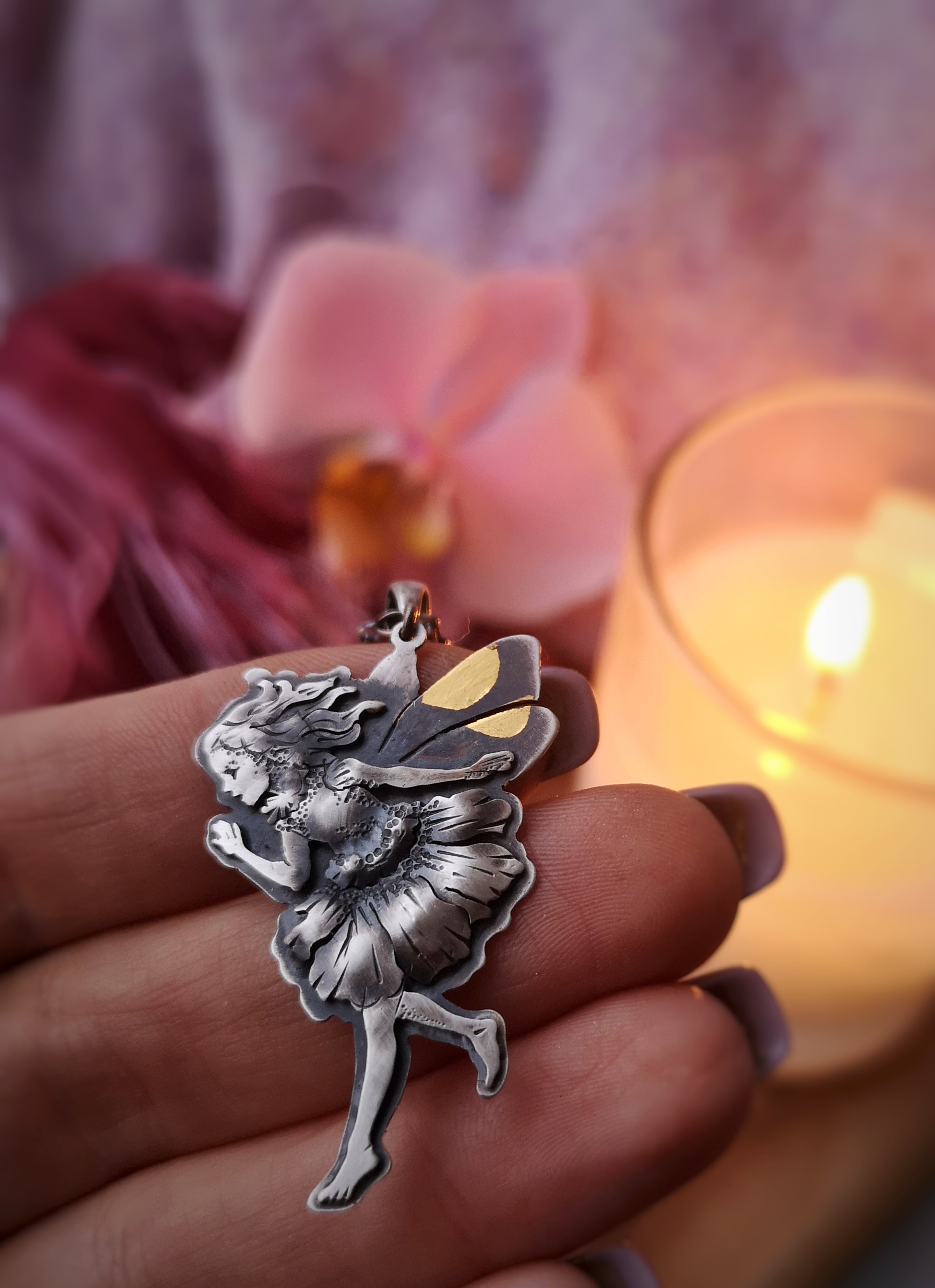 The Narcissus Fairy Necklace