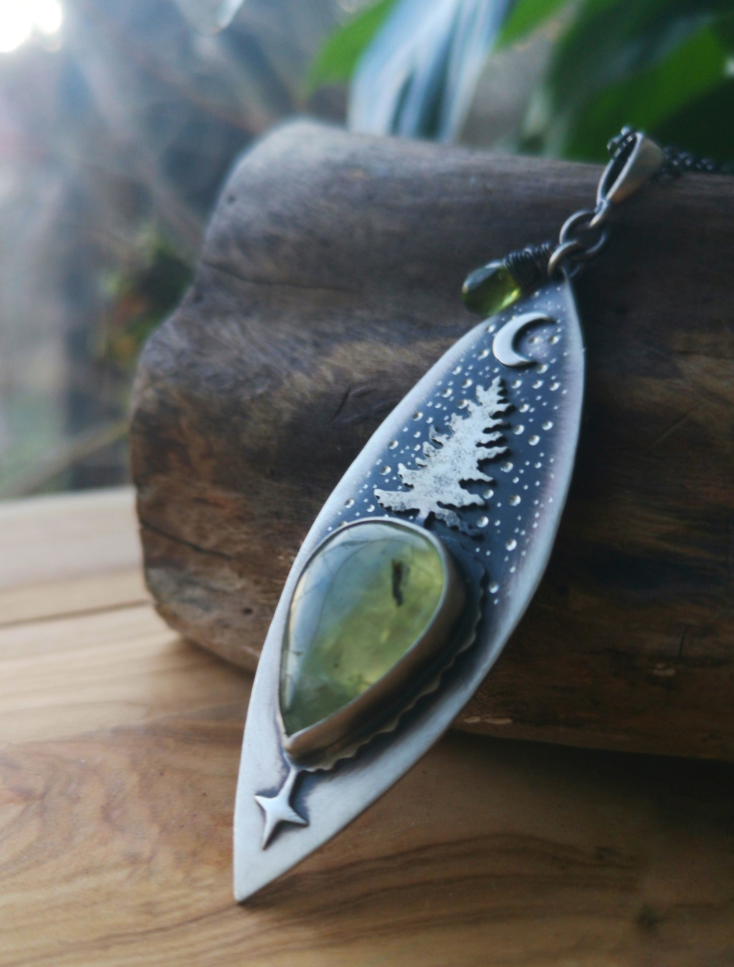 The Bursting Spring Necklace III