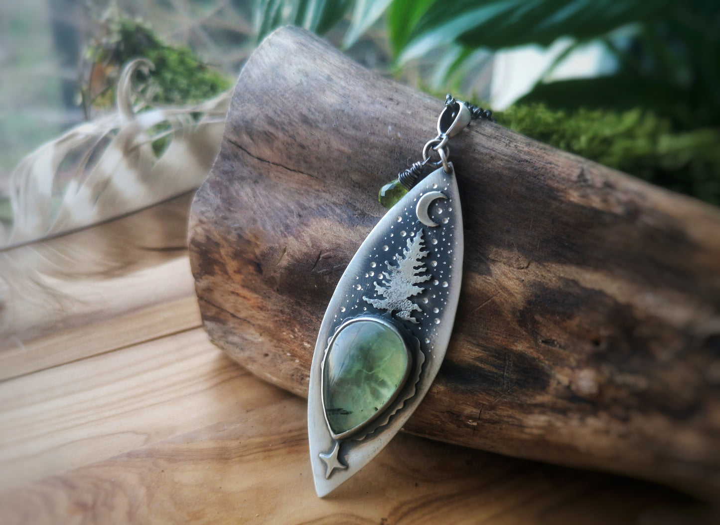 The Bursting Spring Necklace II