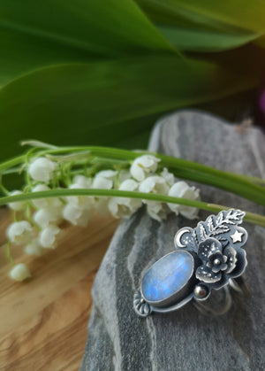 The Healer Ring 7.5 US - Moonstone Ring