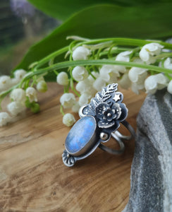 The Healer Ring 7.5 US - Moonstone Ring