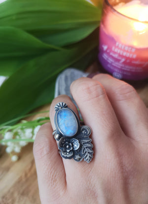 The Healer Ring 7.5 US - Moonstone Ring