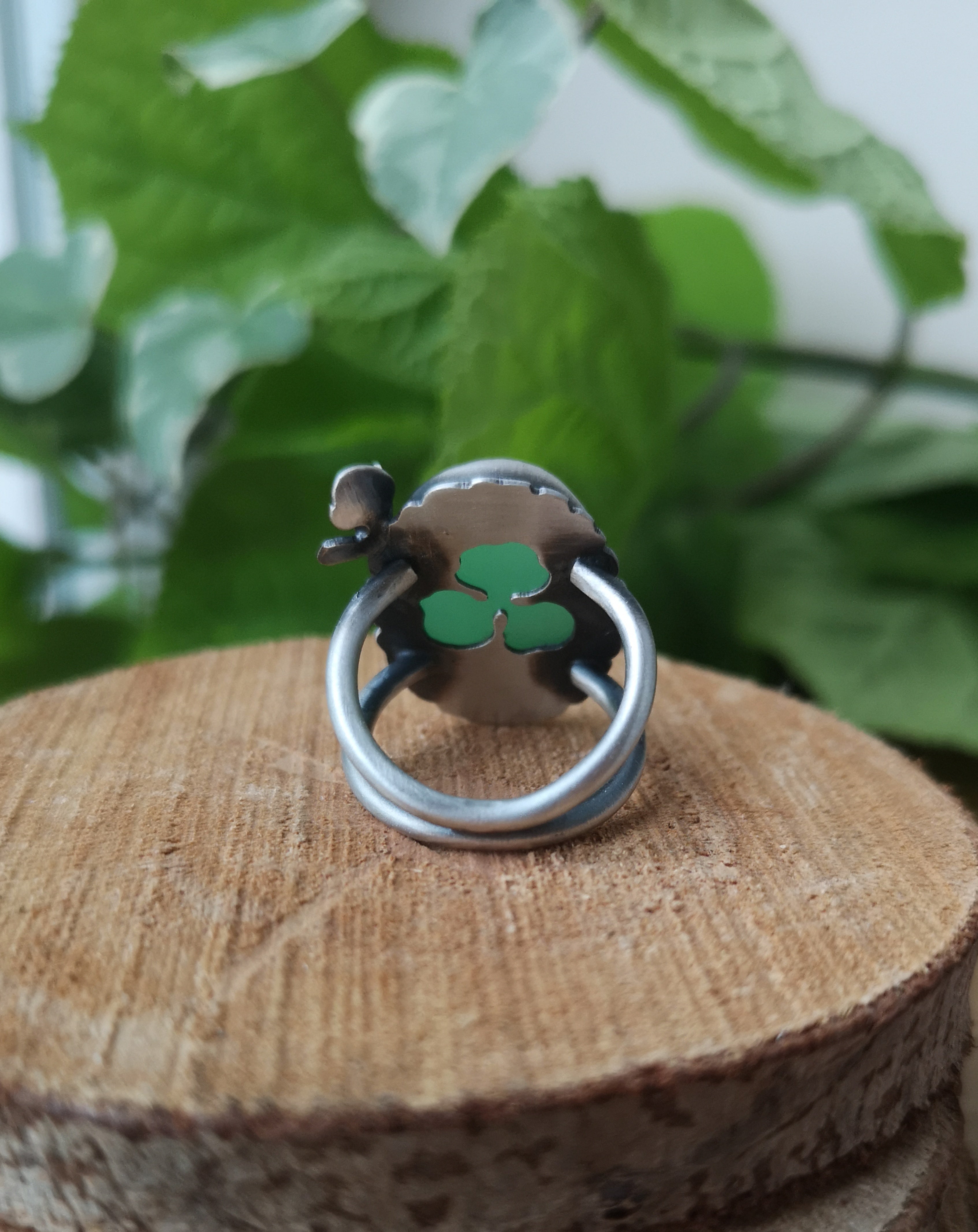 Charming Spring Ring 6 US