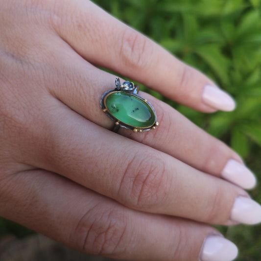 A Summer Night Ring - 22K Gold & Silver Chrysoprase