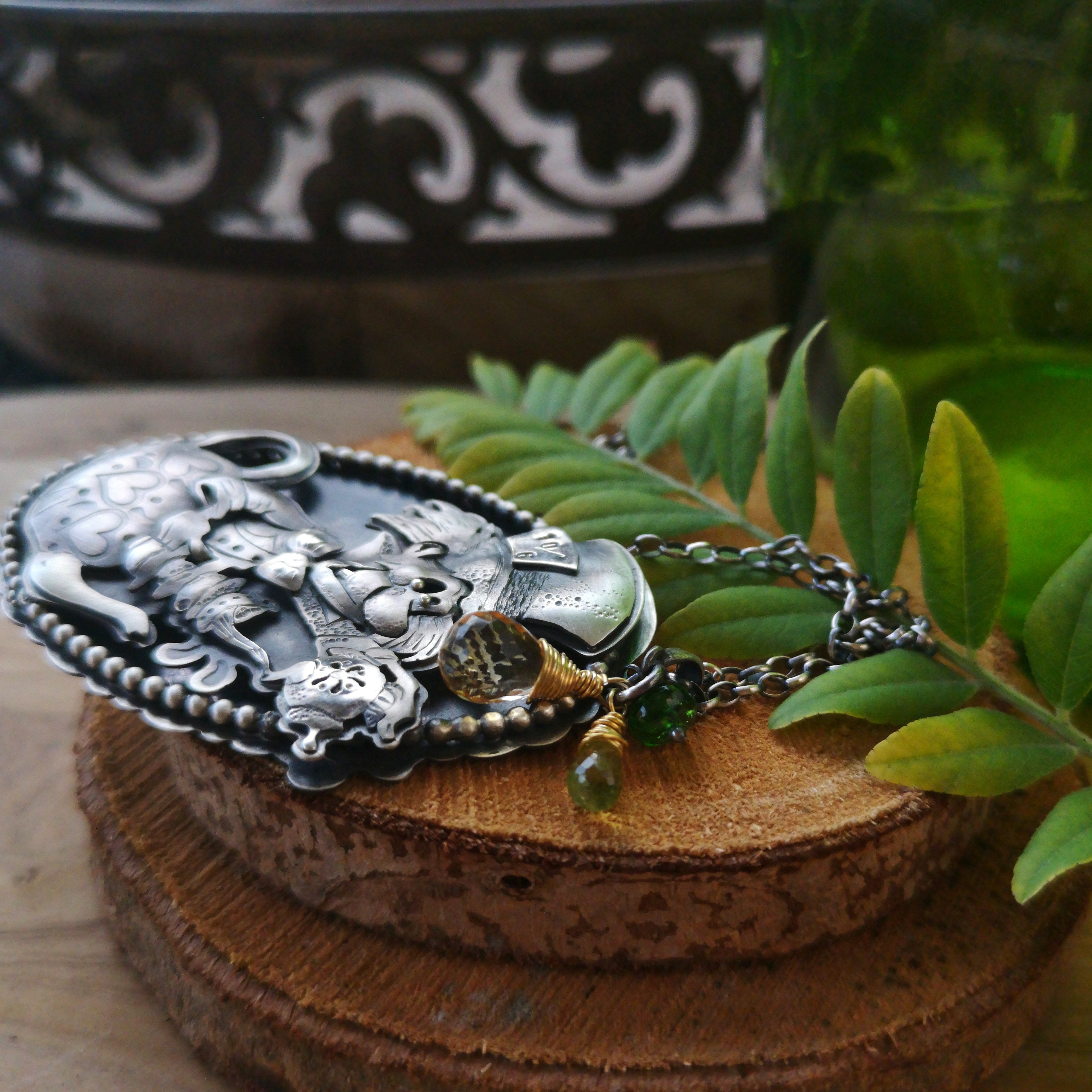 Mad Hatter - Alice in Wonderland Necklace