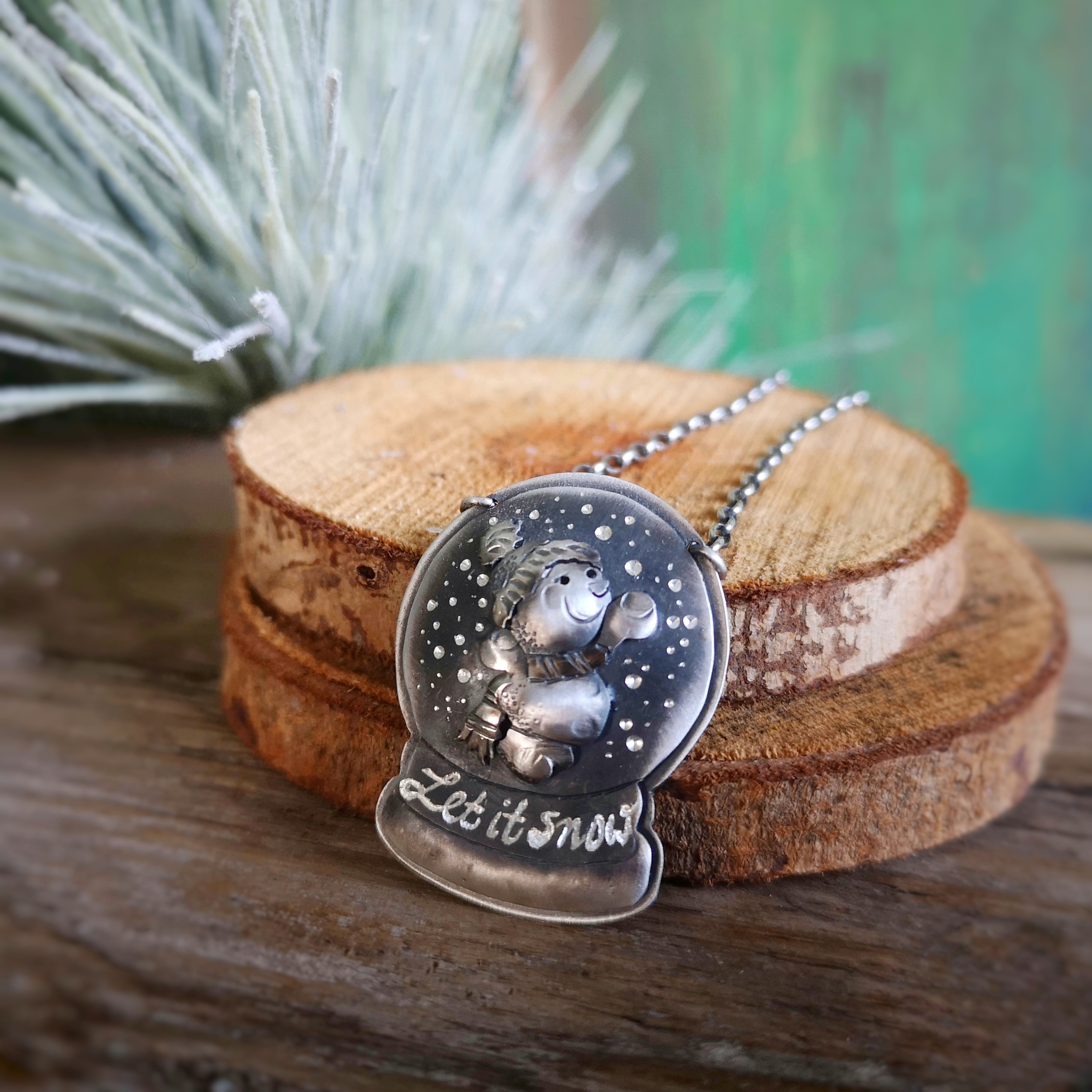 The Snowglobe Necklace