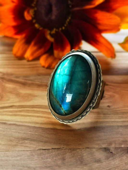 The Moon Ring US 9