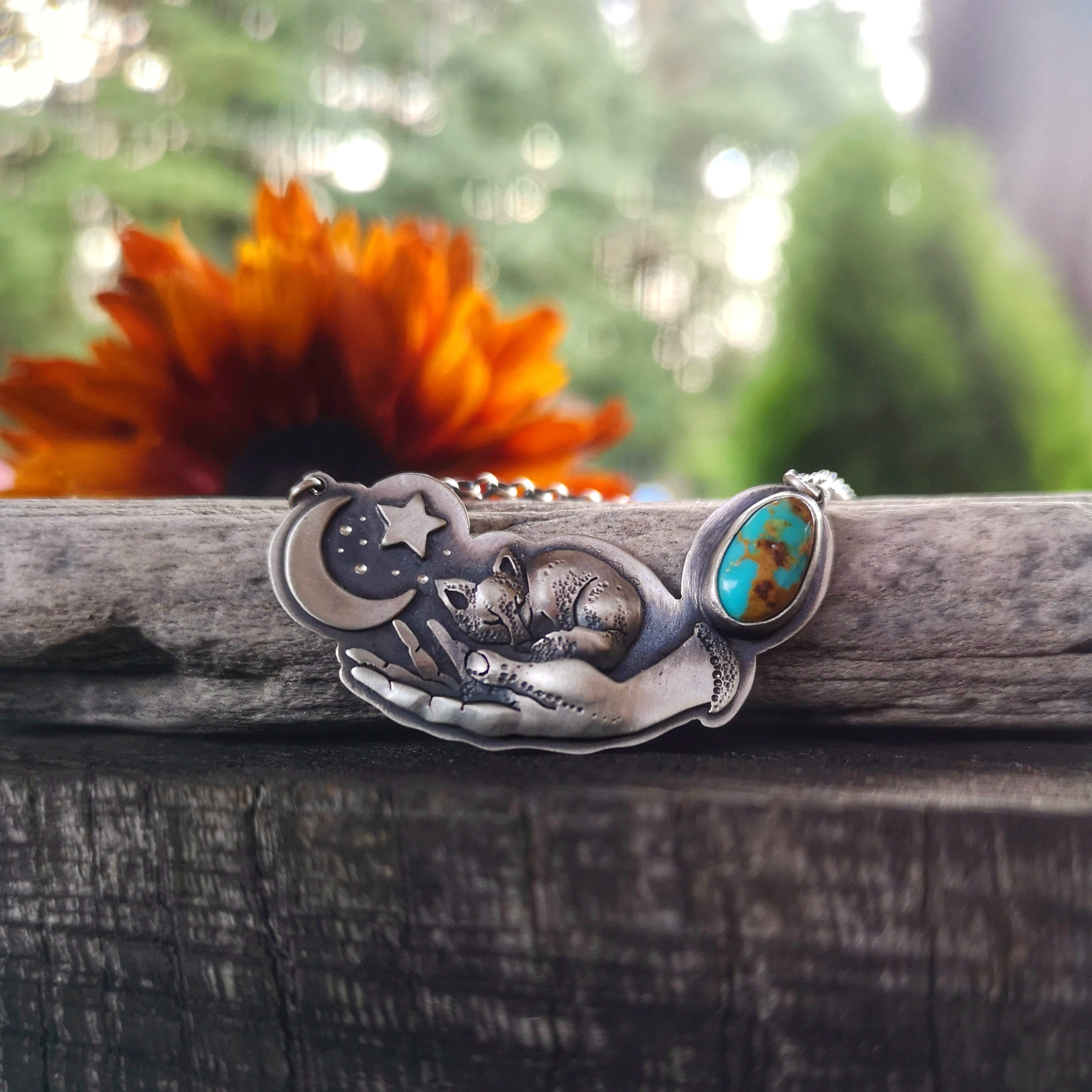 Night Fox Necklace - Arc Necklace with Turquoise