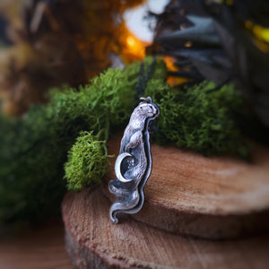 The Otter Necklace