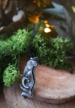 The Otter Necklace
