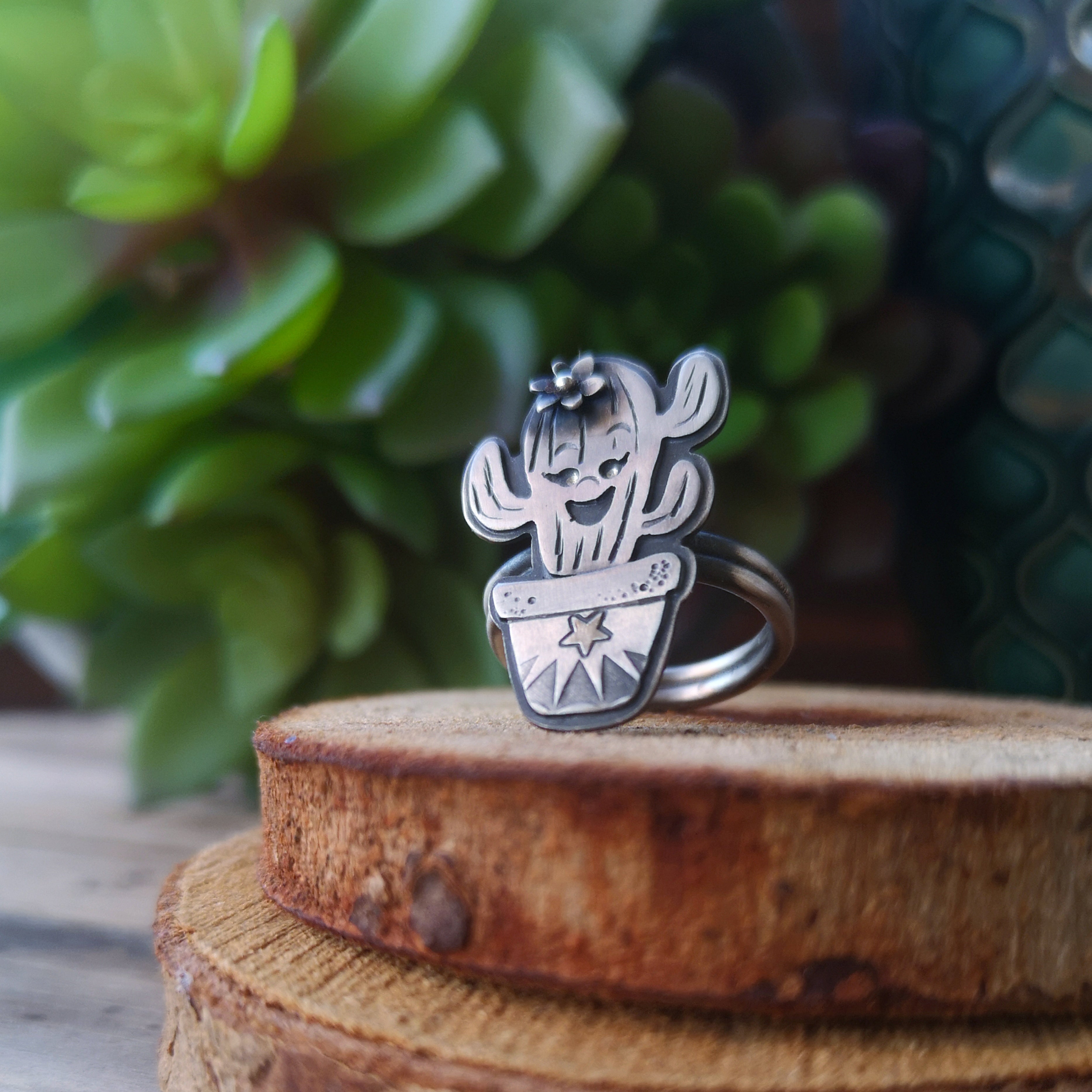 Happy Cactus Ring