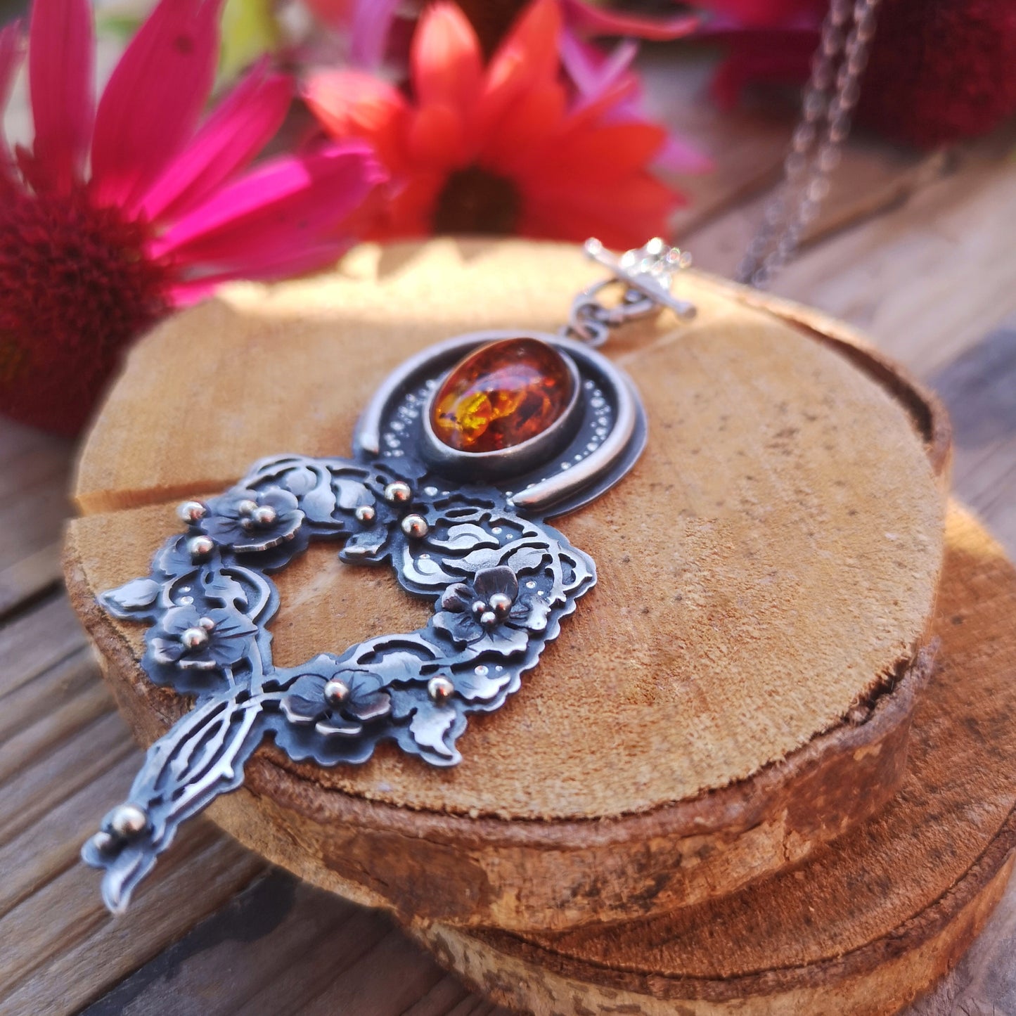 Amber Medicine Floral Necklace - Cognac Amber