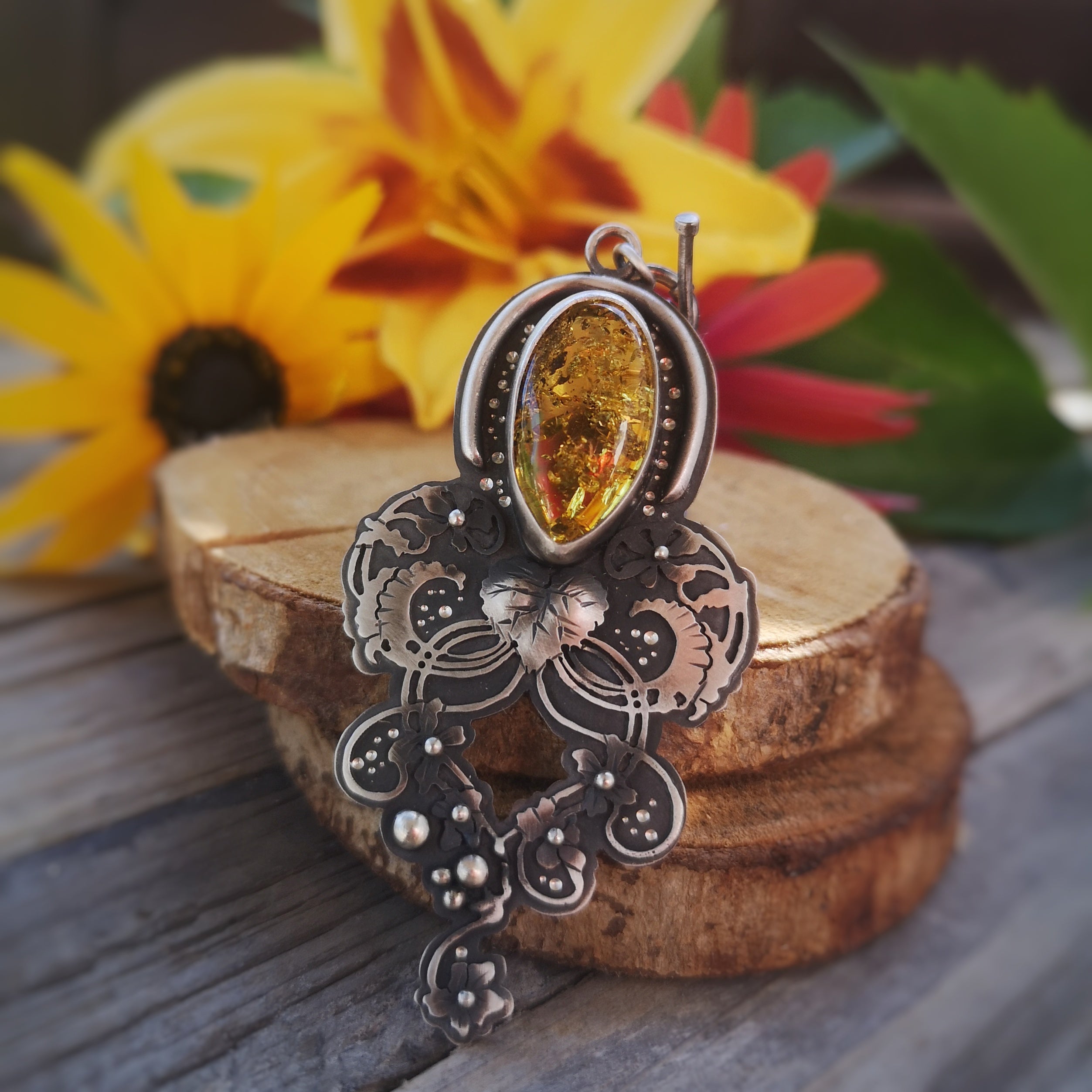 Amber Medicine Floral Necklace - Golden Amber