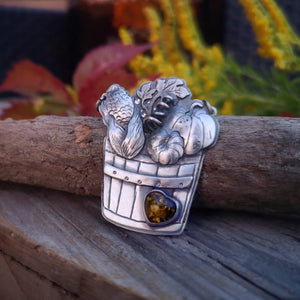 The Autumn Foliage Barrel Necklace