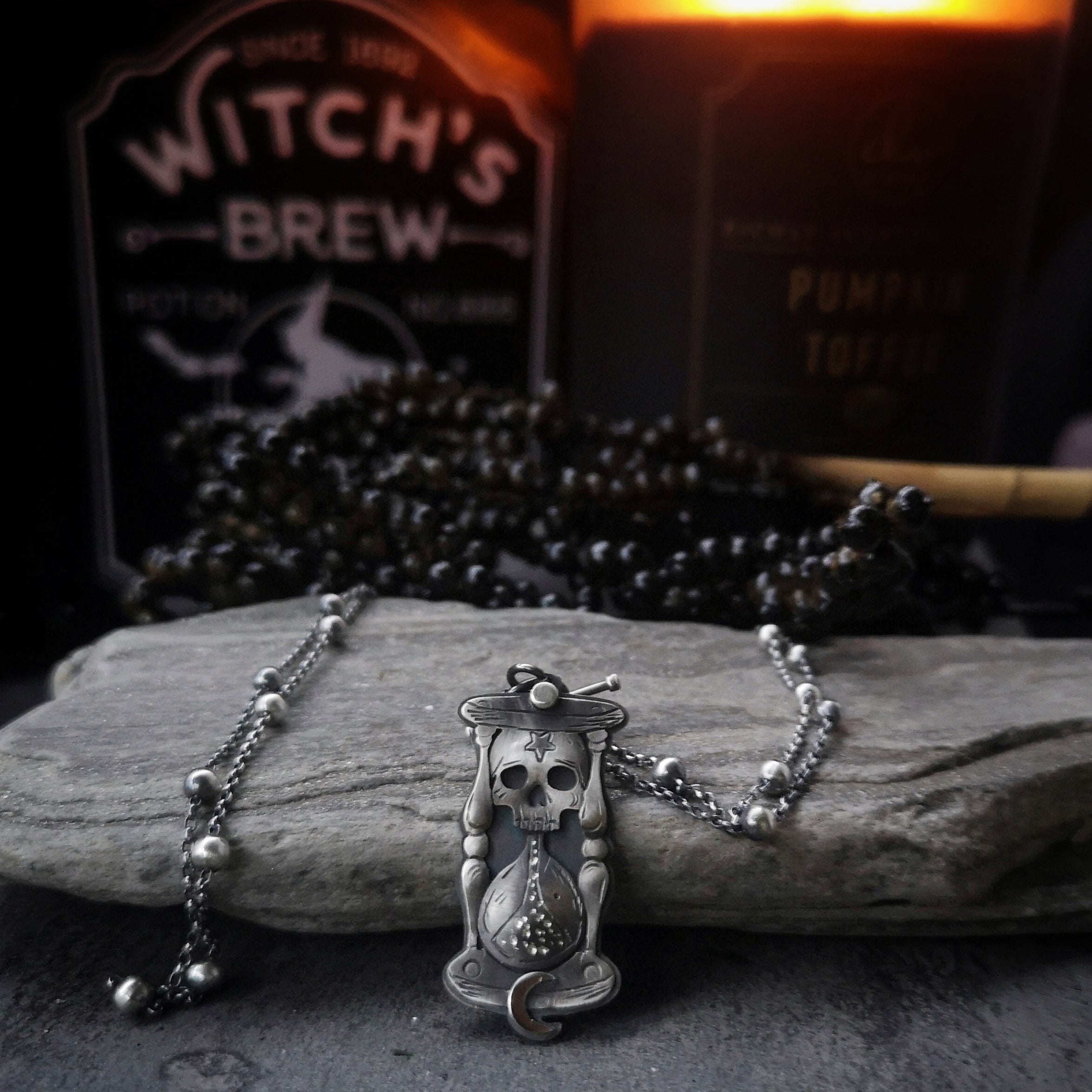 The Hourglass Necklace