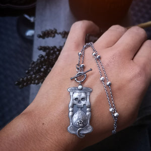 The Hourglass Necklace