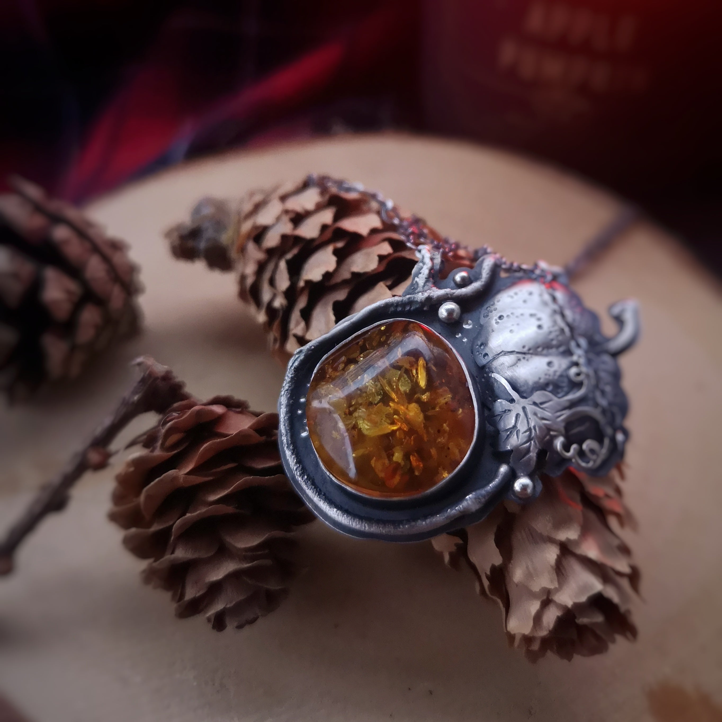 The Harvest Necklace - Golden Baltic Amber