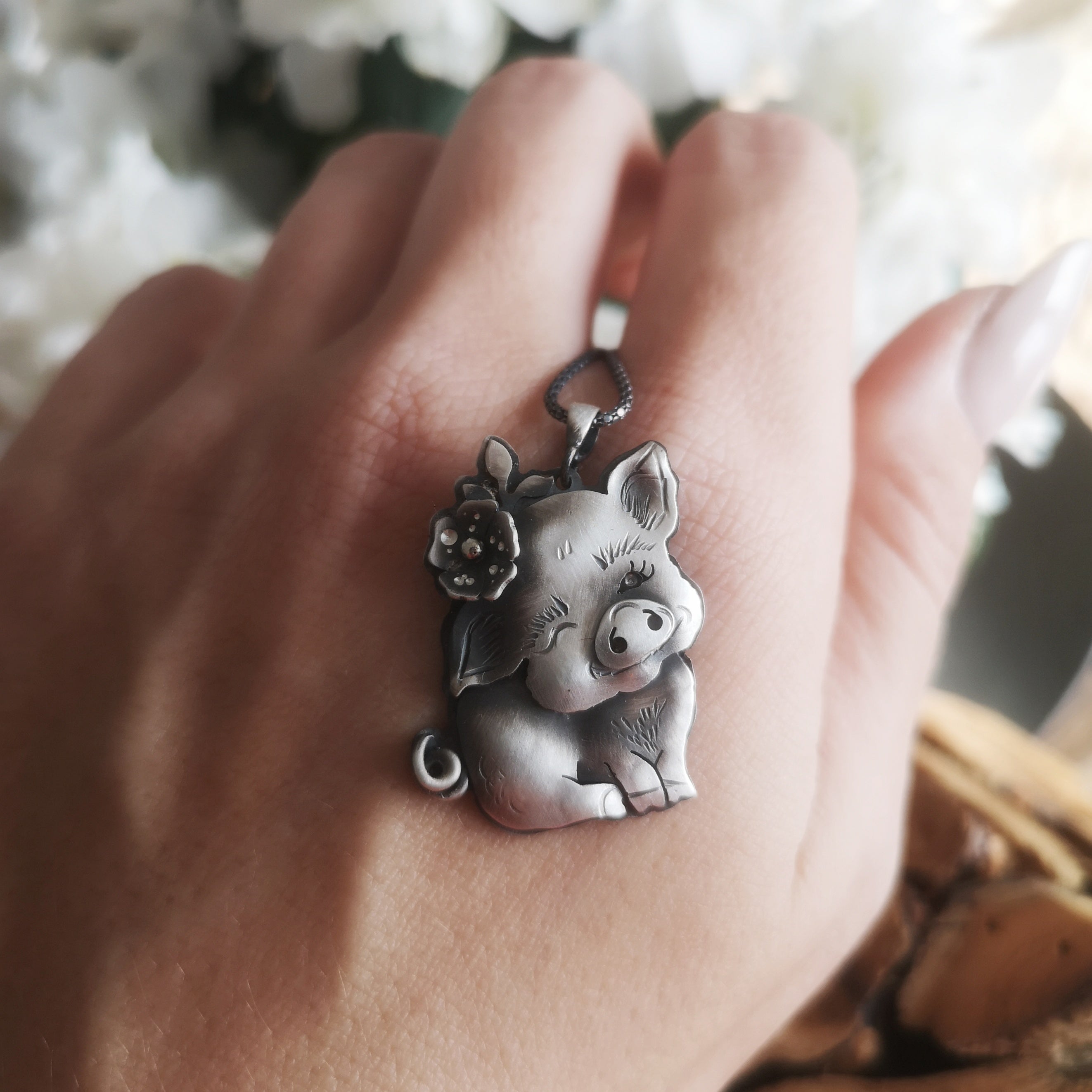 Wink To The Spring -  Piggy Necklace