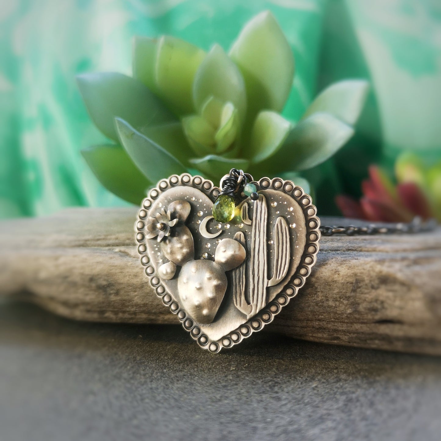 The Cacti Love Necklace with Chrysoprase & Peridot