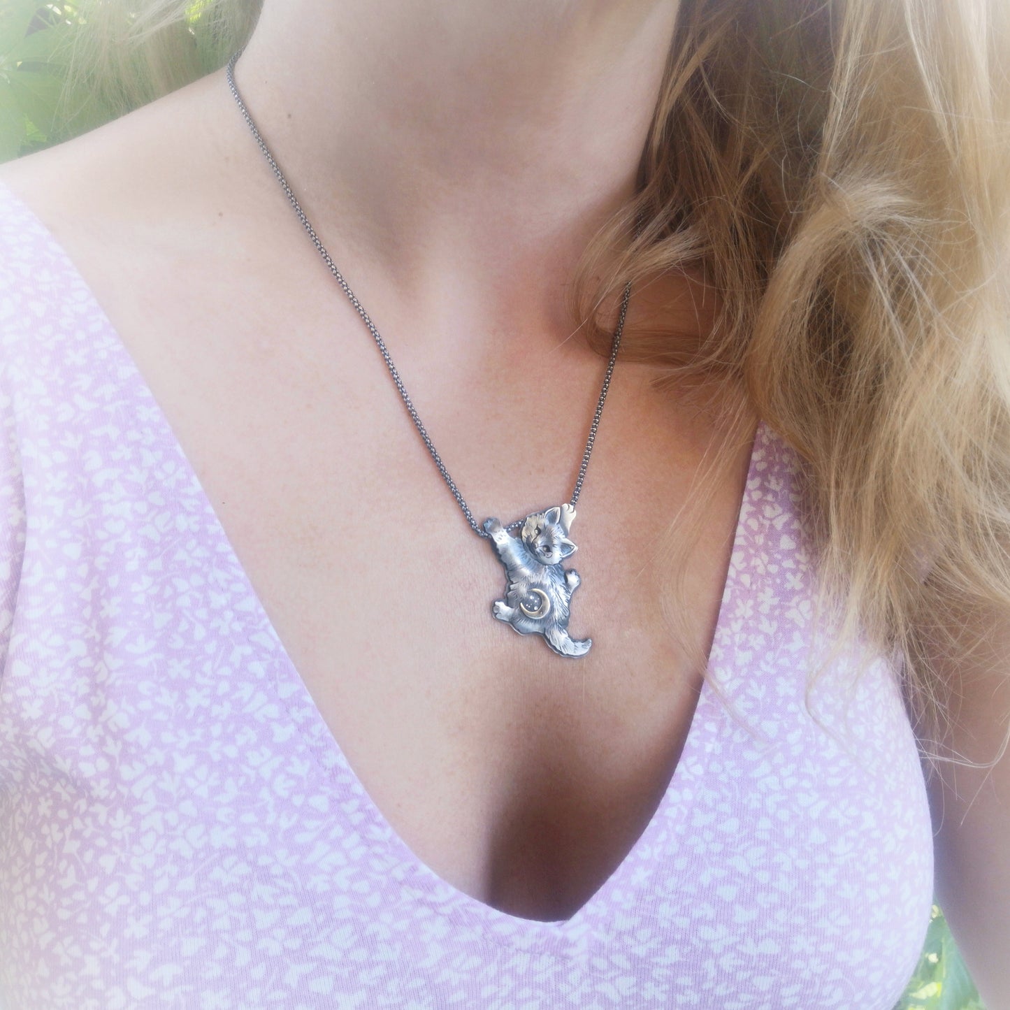 The Climbing Kitten Necklace