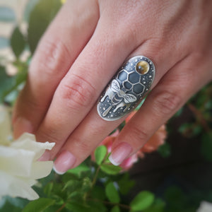 The Beekeeper Saddle Ring