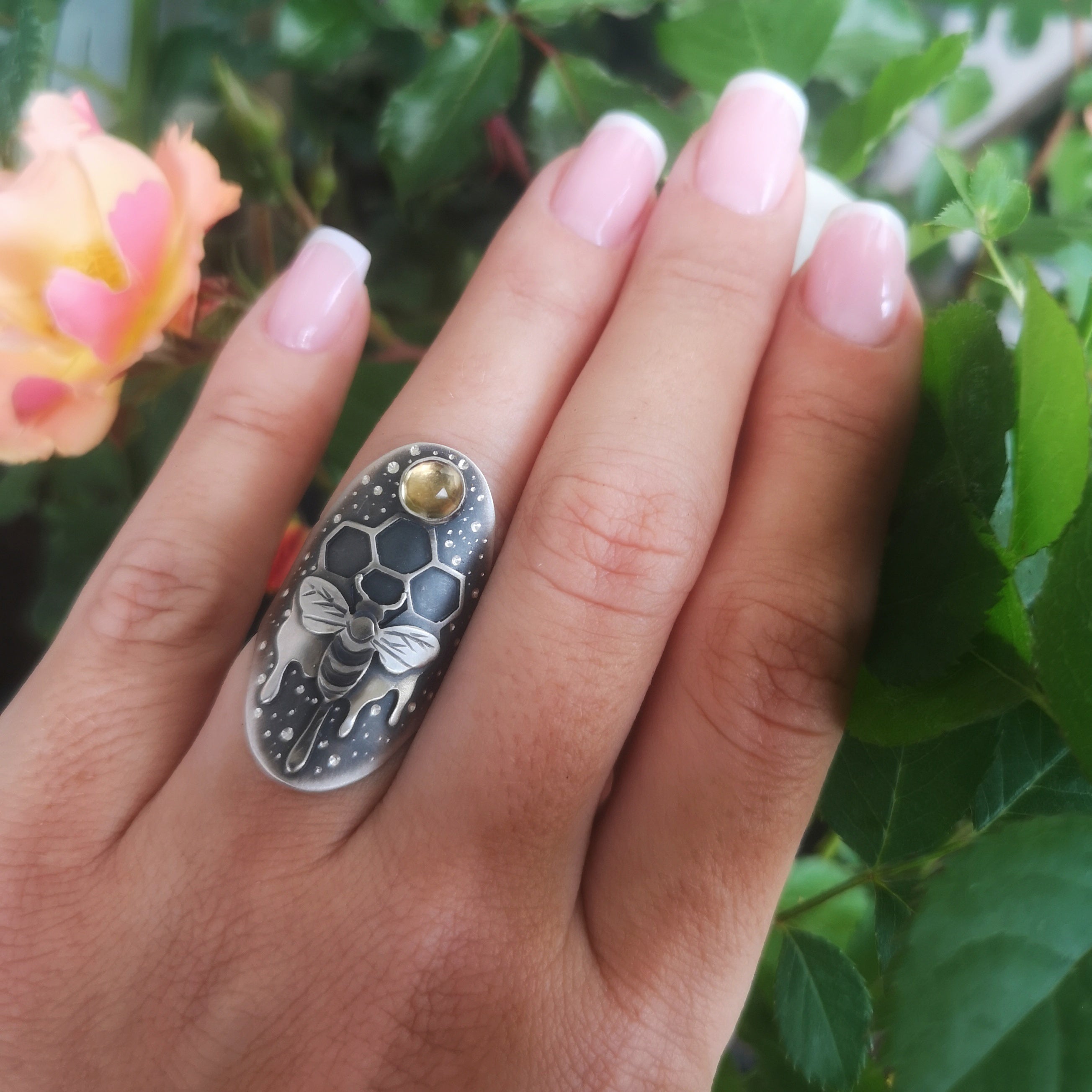 The Beekeeper Saddle Ring