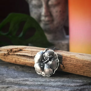 The Hibiscus Necklace