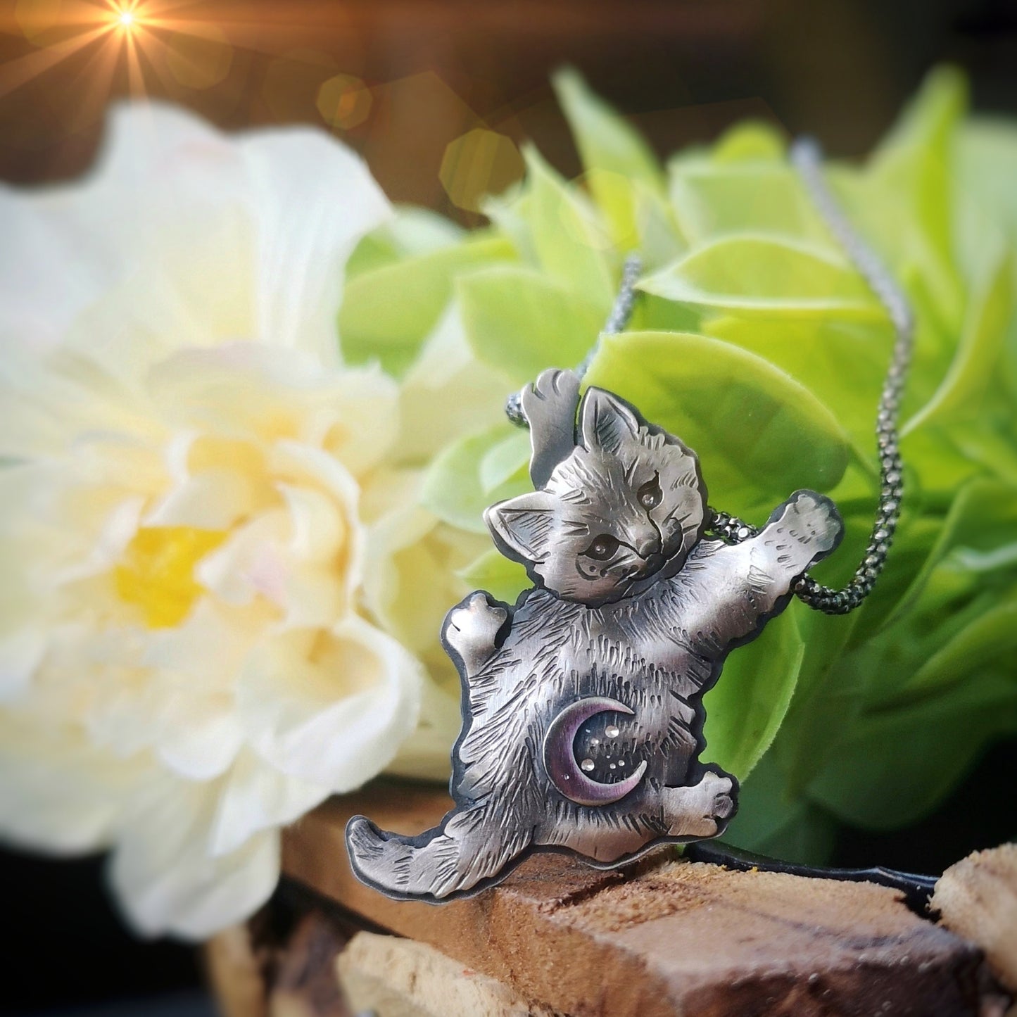 The Climbing Kitten Necklace