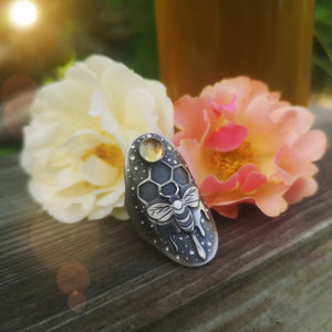 The Beekeeper Saddle Ring