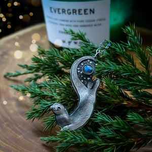 The Labradorite Otter Necklace