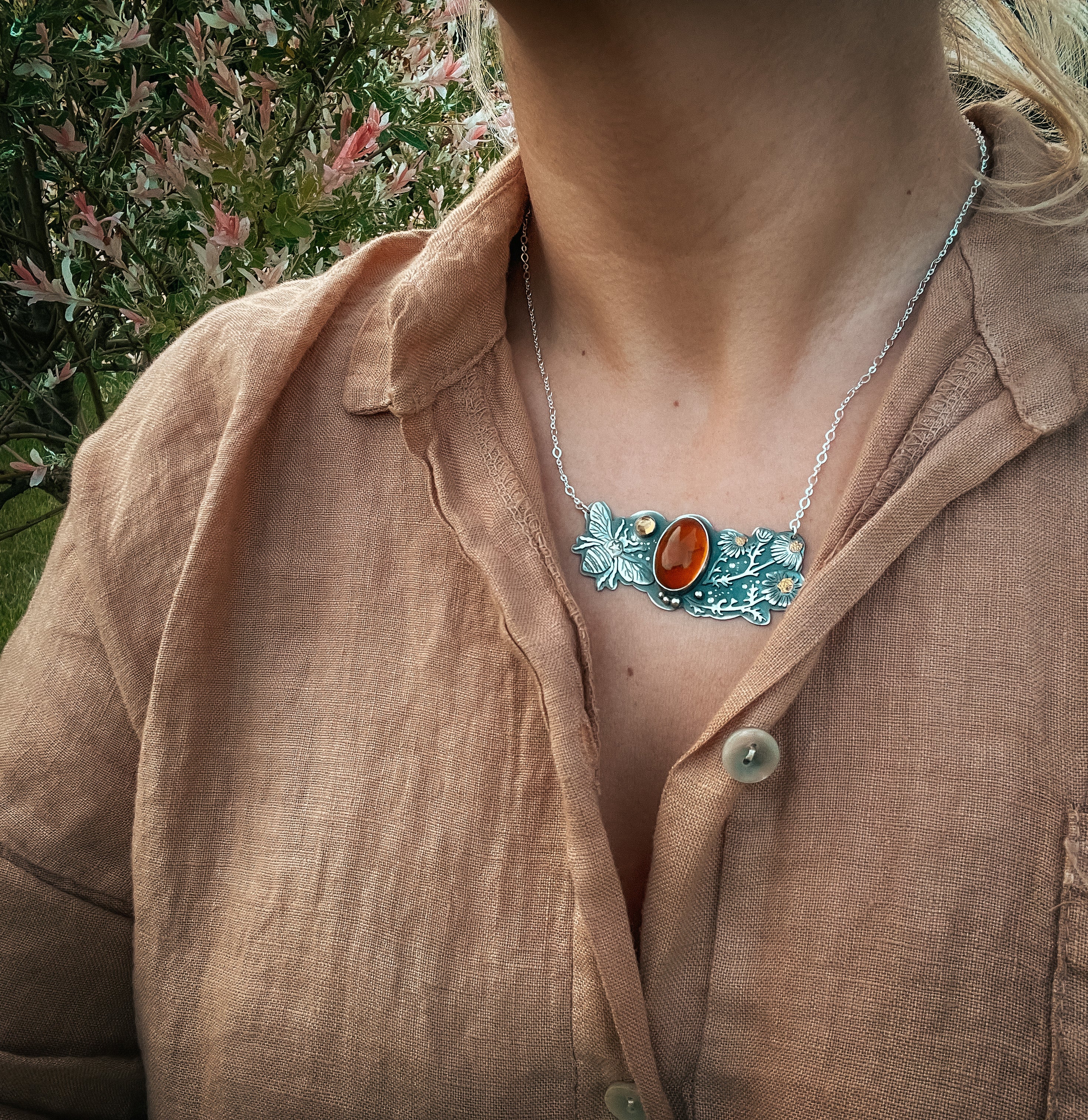 The Chamomile & Honey Bee Necklace