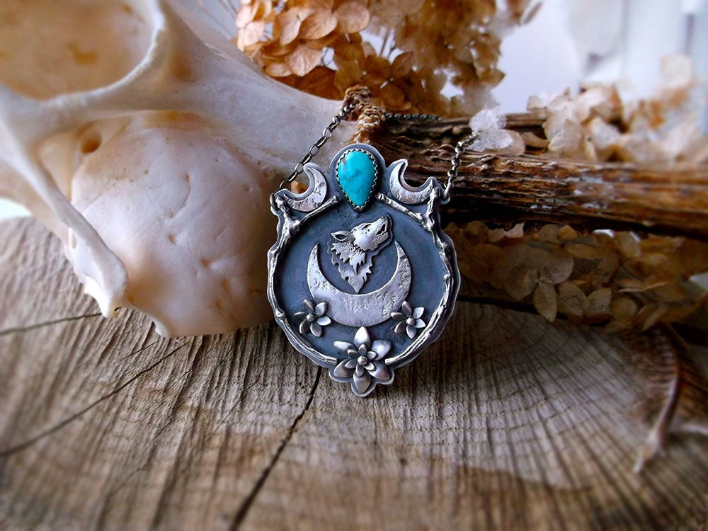 The Wolf- Carico Lake Turquoise Necklace
