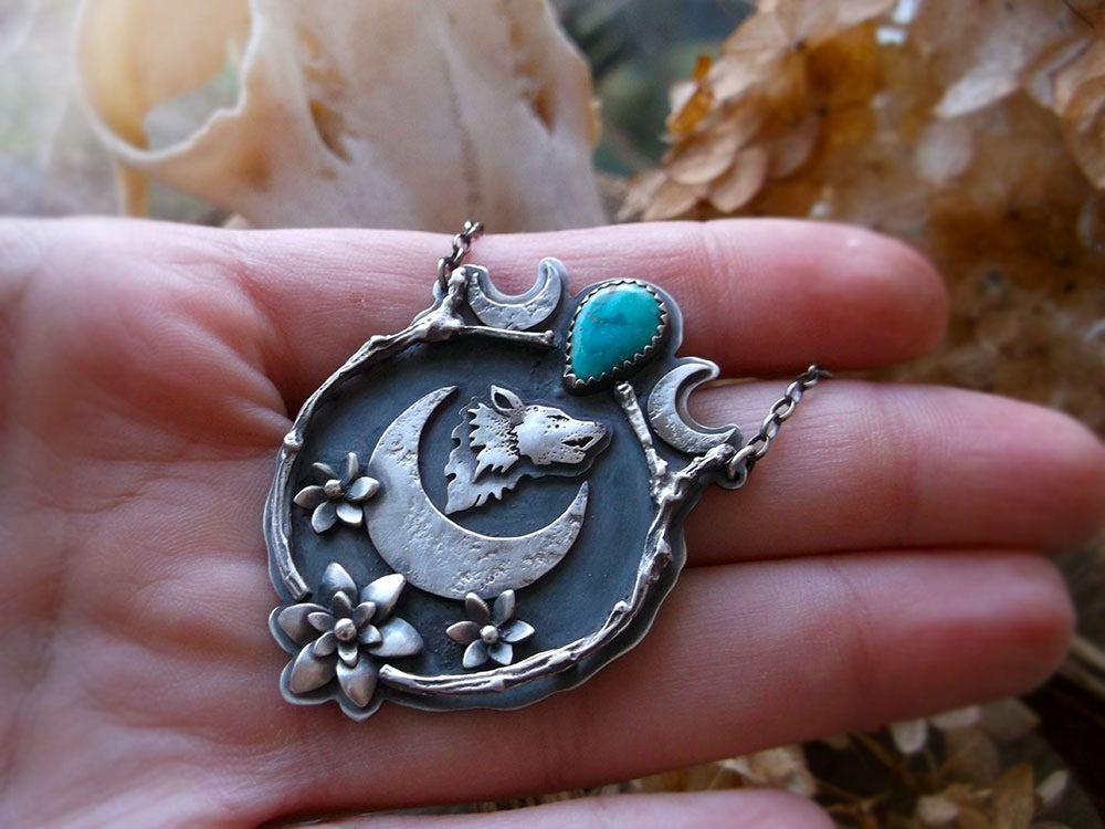 The Wolf- Carico Lake Turquoise Necklace
