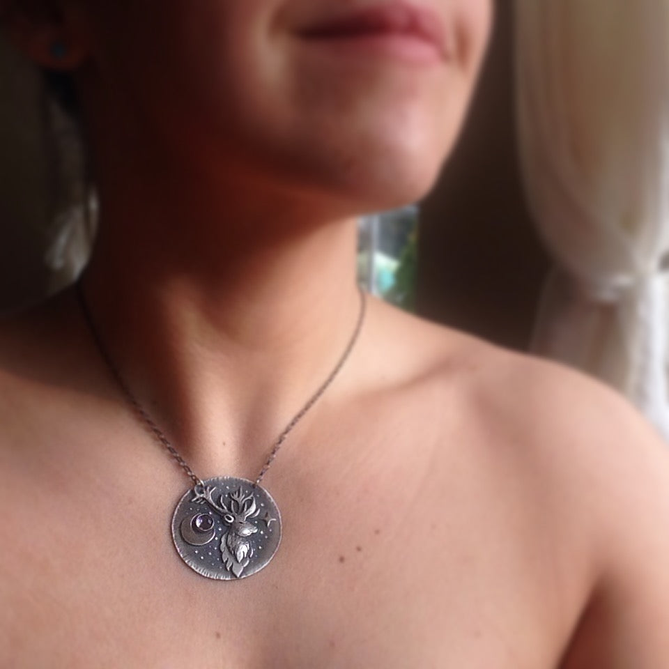 The Deer Amethyst Necklace