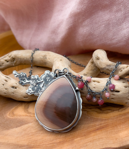 The Sakura Necklace