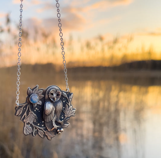 The Little Owl & Magnolia Necklace - Moonstone